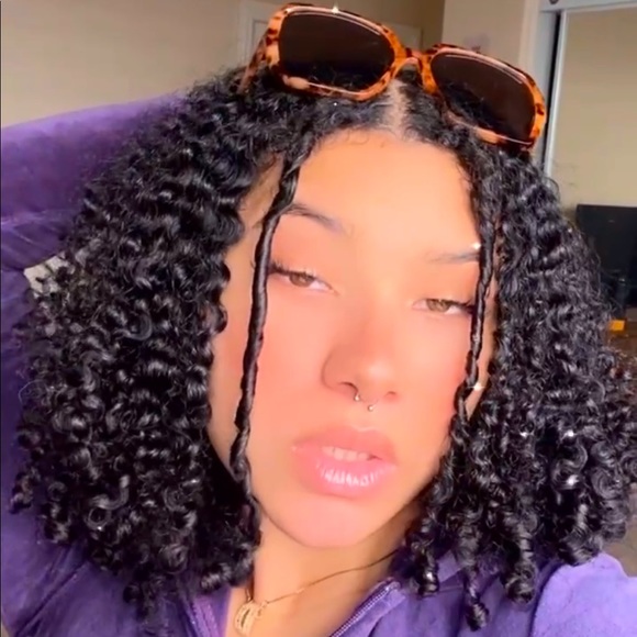 Meet your Posher, Danika - Picture 1 of 1